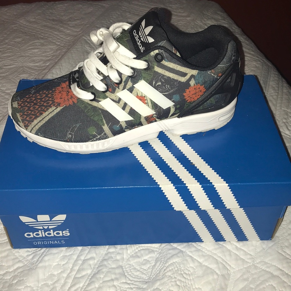 ZX Flux W